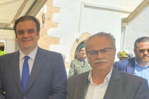 Eπιστολή Μαλανδράκη στον  Πιερρακάκη για τη μη απόδοση στους δήμους του αναλογούντος ποσοστού από την εκμίσθωση των παραλιών