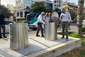 Συνεχίζεται η τοποθέτηση υπόγειων κάδων απορριμμάτων και στο κέντρο του Ηρακλείου