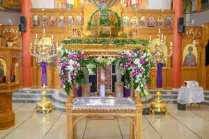 Οι Επιτάφιοι του Ηρακλείου – Το έθιμο του στολισμού και η συνάντηση στο Μεϊντάνι