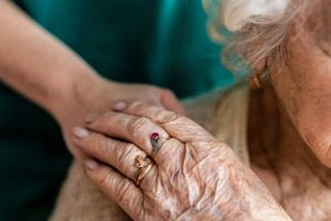 Νόσος Αλτσχάιμερ: Από ποιον γονιό «μετράει» περισσότερο η κληρονομικότητα