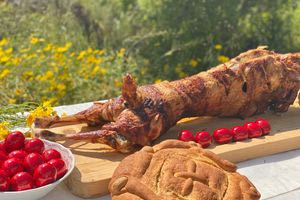 Κρήτη: Πώς έτρωγαν το αρνί παλιότερα – Γιατί ήταν άγνωστος ο οβελίας