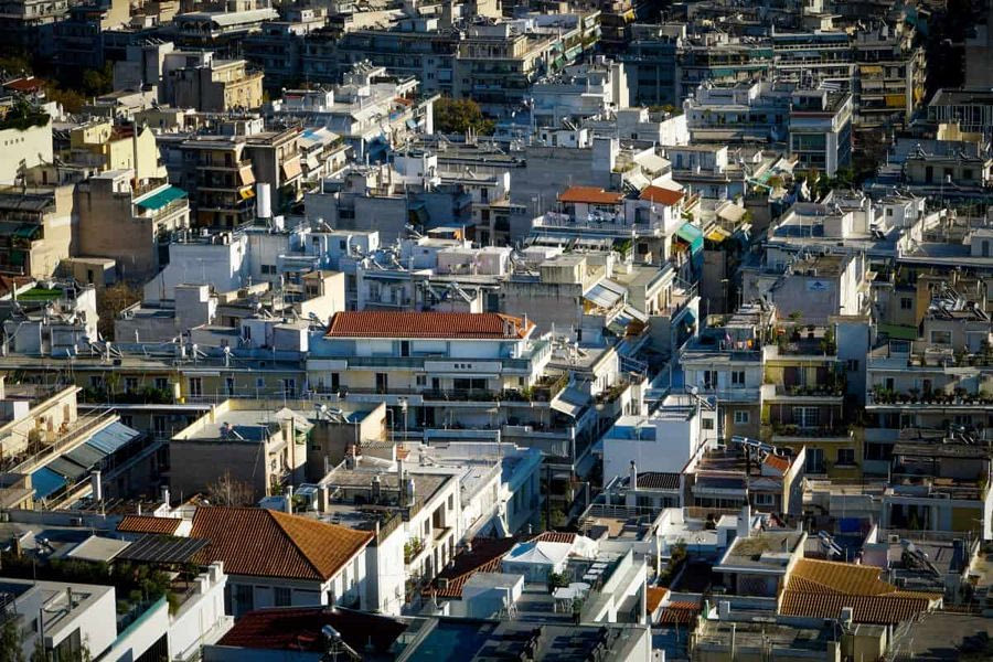 Ακίνητα: Μόνο ένας στους πέντε Έλληνες τα αξιοποιούν για εισόδημα