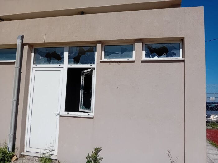 Άγνωστοι βανδάλισαν το Δημοτικό Στάδιο Ανωγείων – Μήνυση κατά αγνώστων από το Δήμο