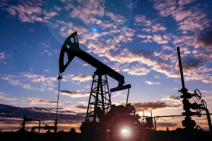 Απροσδόκητη πτώση του πληθωρισμού τον Μάρτιο στις ΗΠΑ λόγω μείωσης της τιμής του πετρελαίου