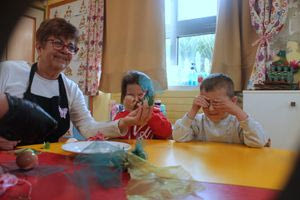 Πασχαλινές εκπαιδευτικές δράσεις σε σχολεία του Αρκαλοχωρίου από το «Λογάρι Γεύσεων»