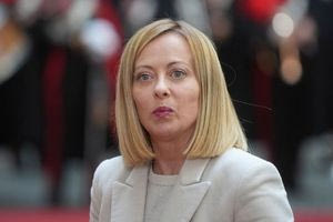 Μελόνι: «Καταδικάζω την άνανδρη ρωσική επίθεση στην πόλη Σούμι της Ουκρανίας»