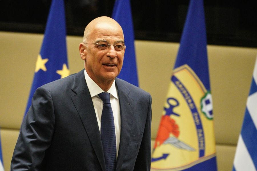 Δένδιας: Δεν υπήρξε μεταφορά στρατιωτικού υλικού ή καυσίμων στα Τέμπη