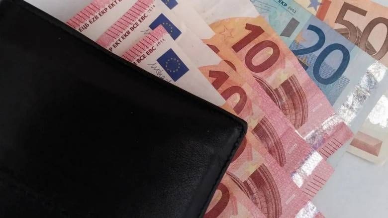 Δώρο Πάσχα: Έως πότε πρέπει να πληρωθεί – Τι ισχύει στην περίπτωση μη καταβολής του