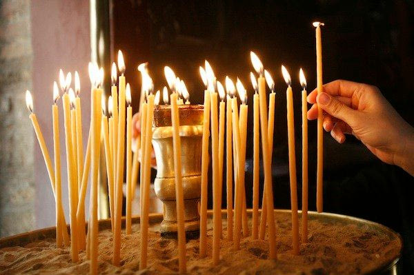 Παρέμβαση της Αστυνομίας σε μοναστήρι της Κρήτης: Ιερέας επιτέθηκε λεκτικά σε γυναίκα με παιδί, αρνήθηκε να το κοινωνήσει