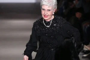 Eφη Παπαθεοδώρου: «Μου έβαλαν βηματοδότη γιατί θα σταματούσε η καρδιά μου»