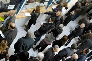 Στις 30 Απριλίου ξεκινάει η αξιολόγηση του Δημοσίου από πολίτες – 5 εκατ. άτομα θα απαντήσουν για φορείς της Κυβέρνησης και της Αυτοδιοίκησης