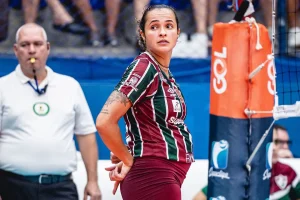 Βραζιλία: Έγκυος πέντε μηνών αγωνίστηκε στον προημιτελικό του πρωταθλήματος βόλεϊ