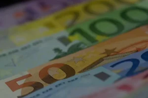 Επίδομα αδείας 2025: Πότε θα γίνει η πληρωμή του -Οι κερδισμένοι και οι χαμένοι