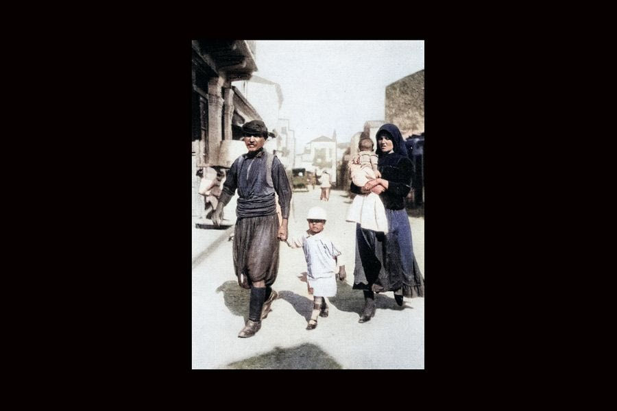 Κρητική οικογένεια το 1927