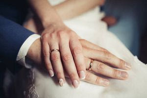 Ο «μεγάλος αδελφός» της εφορίας σε βαπτίσεις, γάμους και δεξιώσεις