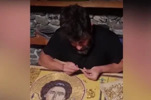 Αλέξης Γεωργούλης: Άφησε μακρύ μούσι και ασχολείται με…Αγιογραφίες!