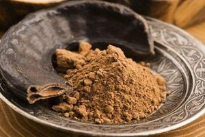 Χαρουπάλευρο: 9 σημαντικά οφέλη για την υγεία