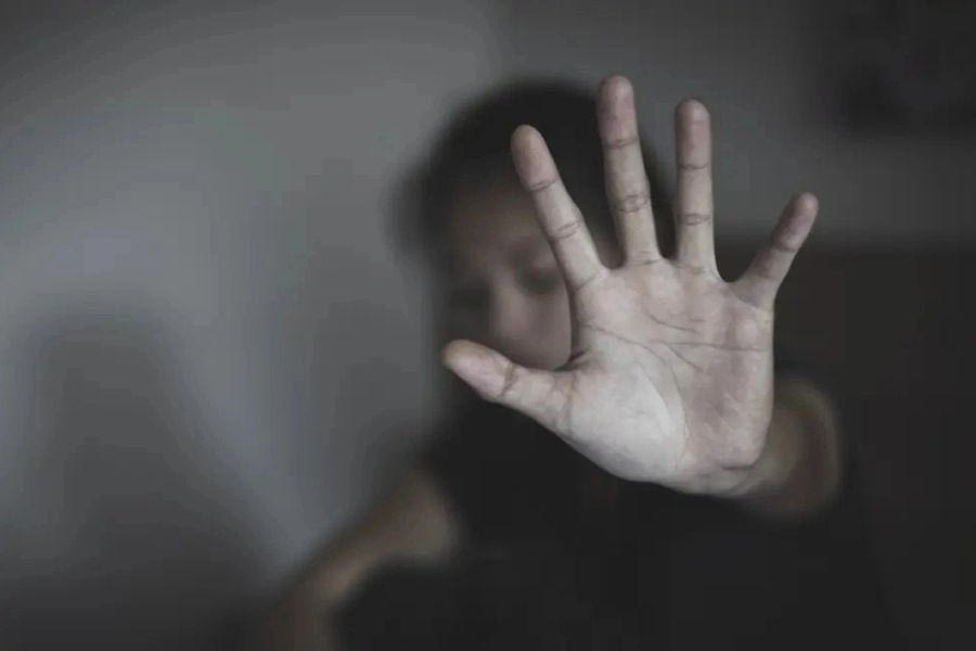 Ανήλικη κατήγγειλε μητέρα και γιαγιά ότι την εξέδιδαν για μήνες