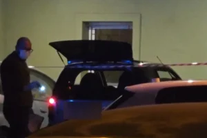 Σκότωσαν Αιγύπτιο μέσα σε αυτοκίνητο σε πιλοτή πολυκατοικίας στην Καλλιθέα – Είχε απασχολήσει τις Αρχές για ναρκωτικά