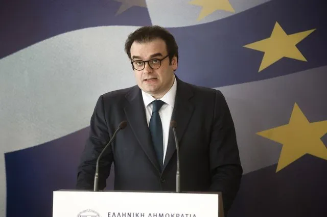 Πιερρακάκης: Η Ελλάδα καταθέτει αίτημα για ενεργοποίηση της ρήτρας διαφυγής