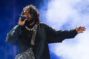 Αμερικανικά Μουσικά Βραβεία (AMAs) 2025: Ο Κέντρικ Λαμάρ προηγείται στις υποψηφιότητες