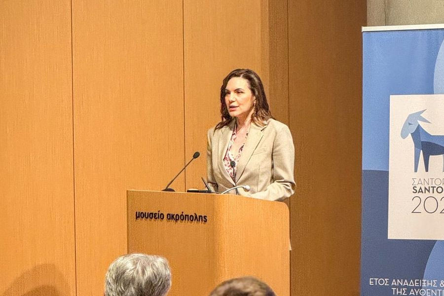 Όλγα Κεφαλογιάννη: Η Σαντορίνη επιστρέφει στην κανονικότητα