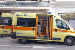 Σοκ στη Λάρισα: Ηλικιωμένος έπεσε από τον δεύτερο όροφο πολυκατοικίας