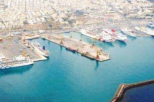 Αξιωματούχοι της Ευρωπαϊκής Ένωσης στο Λιμάνι του Ηρακλείου – Πραγματοποιούν ελέγχους στις λιμενικές υπηρεσίες