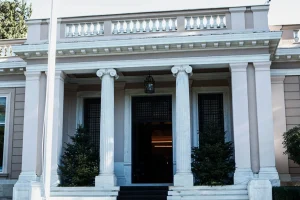 Κυβέρνηση κατά ΠΑΣΟΚ για Τέμπη: Απάντησε στον Παύλο Μαρινάκη με κοπτοραπτική και διαστρέβλωση της πραγματικότητας