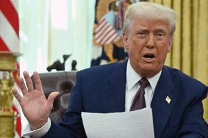 Ο Ντόναλντ Τραμπ και η «συμμαχία των προθύμων»