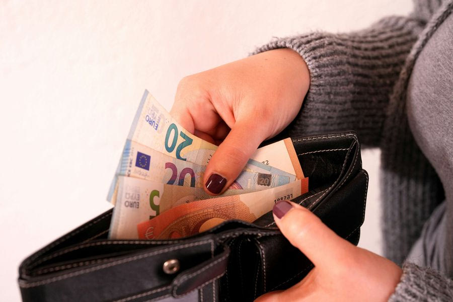 Χανιά: Η κάμερα ασφαλείας ξεσκέπασε την οικιακή βοηθό-«ποντικό»