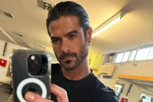 Βίντεο λίγο μετά την έκρηξη της κροτίδας στο χέρι του Άρη Μουγκοπέτρου – «Ποιος του το έδωσε αυτό;» φώναζαν