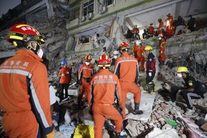 Η ΕΕ στέλνει 80 τόνους ανθρωπιστικής βοήθειας στη Μιανμάρ – Πάνω από 2.800 οι νεκροί από τον σεισμό