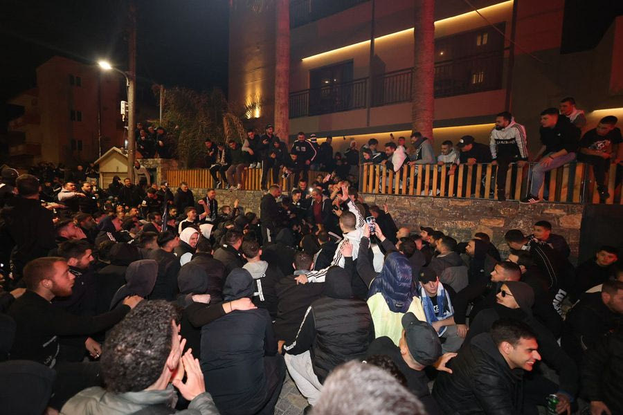Φίλαθλοι του ΟΦΗ: «Κύπελλο, κύπελλο στην Μεγαλόνησο» (φωτογραφίες,βίντεο)