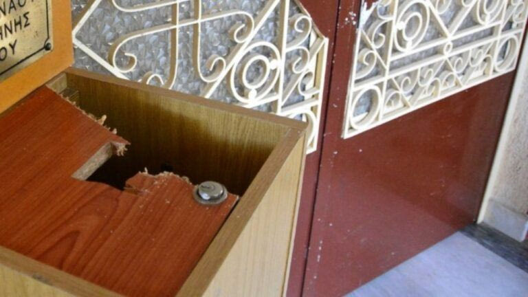 Λάρισα: Χειροπέδες σε τρεις που “ρήμαξαν” παγκάρια, τάματα και καμπάνες σε δεκάδες εκκλησίες