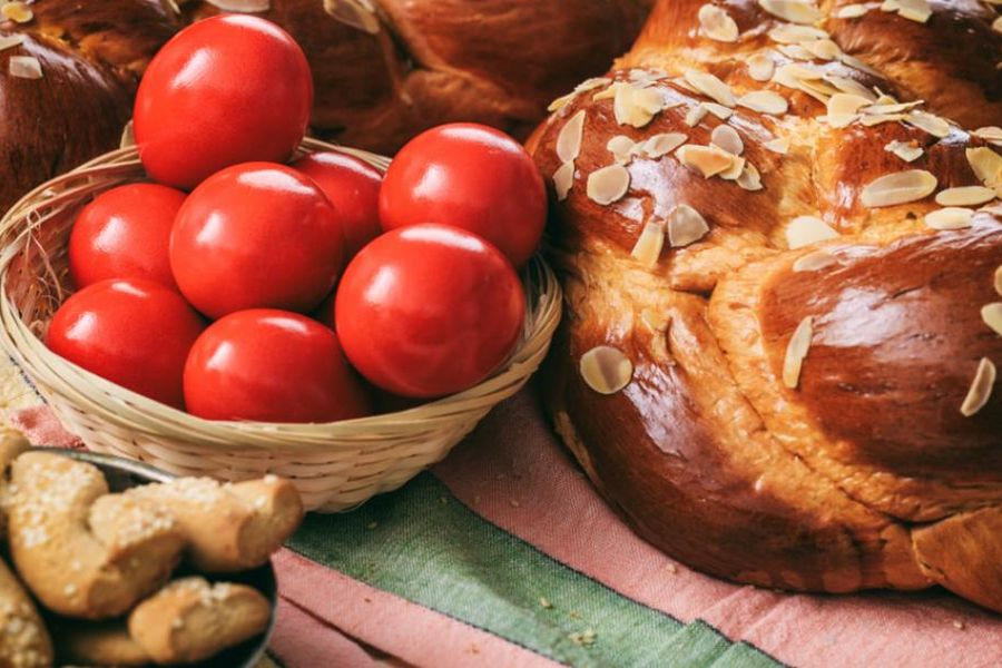 Πέντε αποτελεσματικοί τρόποι να «σβήσετε» τις θερμίδες του Πάσχα