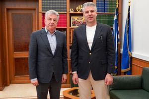 Συνάντηση του Περιφερειάρχη Κρήτης με τον Περιφερειάρχη Ανατολικής Μακεδονίας και Θράκης