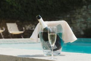 Τι σημαίνει να είσαι πλούσιος στην Ελλάδα