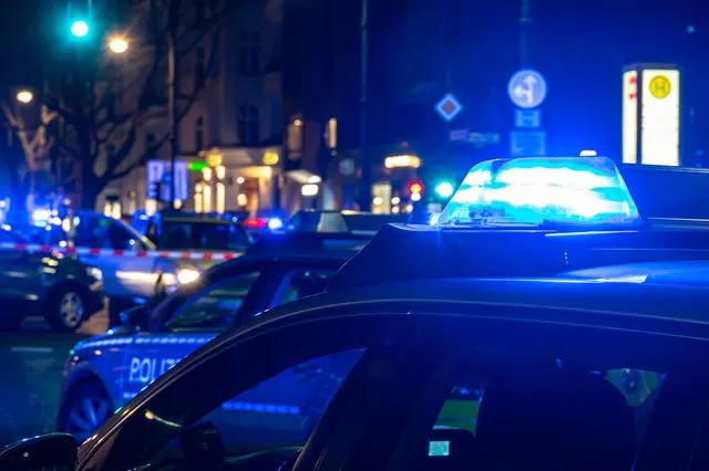 Γερμανία: Αστυνομικός πυροβόλησε και σκότωσε νεαρό που απείλησε με μαχαίρι θαμώνες κλαμπ