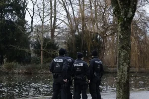 Διάσημη συγγραφέας bestseller δολοφονήθηκε μέσα στο σπίτι της – Την βρήκε νεκρή ο γιος της