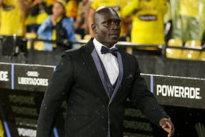 Πήγε να ψηφίσει στις εθνικές εκλογές ως… σεΐχης, απίθανος προπονητής από το Εκουαδόρ