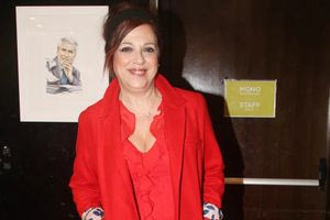 Ελένη Ράντου: «Θα πάω στα Χανιά, να κάθομαι στο λιμάνι να βρω τα φιλαράκια μου τα γεροντάκια που παίζουμε τάβλι»