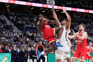 Ρεάλ Μαδρίτης – Ολυμπιακός 80-72: Πλήρωσε τα λάθη στο τέλος