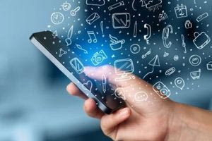 Ισχύει ότι το κινητό μας (κρυφ)ακούει τις συζητήσεις μας και μας στέλνει τις αντίστοιχες διαφημίσεις;