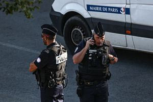 Παρίσι: Συναγερμός για βόμβα σε δικαστήριο – Εκκενώνεται το κτίριο