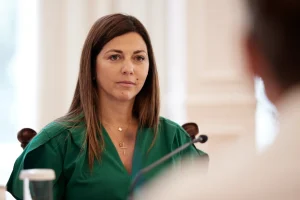 Ζαχαράκη σε διευθυντές εκπαίδευσης: «Σας εμπιστεύομαι, θα είμαστε πανέτοιμοι για τη νέα σχολική χρονιά»