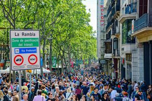 Η Ισπανία καταργεί το πρόγραμμα Golden Visa – Τέλος οι άδειες διαμονής μέσω αγοράς ακινήτων