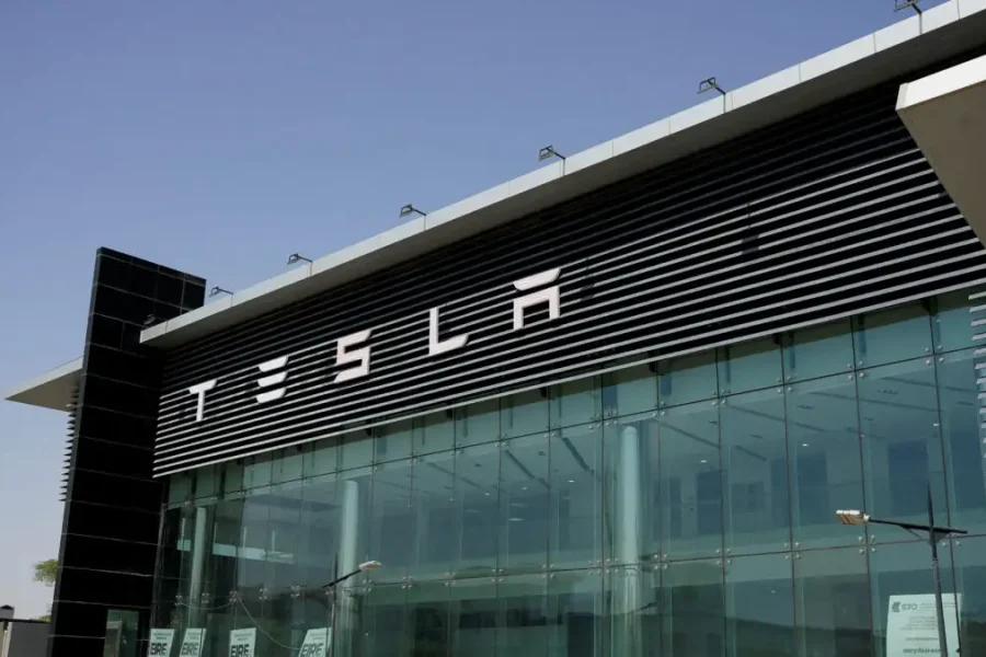 Η Tesla δεν θα πουλά στην Κίνα τα αυτοκίνητά της που κατασκευάζονται στις ΗΠΑ