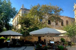 Άνοιξε το  Café – Restaurant «Πλάτανος»