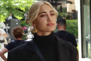 Ιωάννα Τούνη: Το μήνυμα μετά τη διακοπή της δίκης για το revenge porn – «Η δικαίωση είναι κοντά»